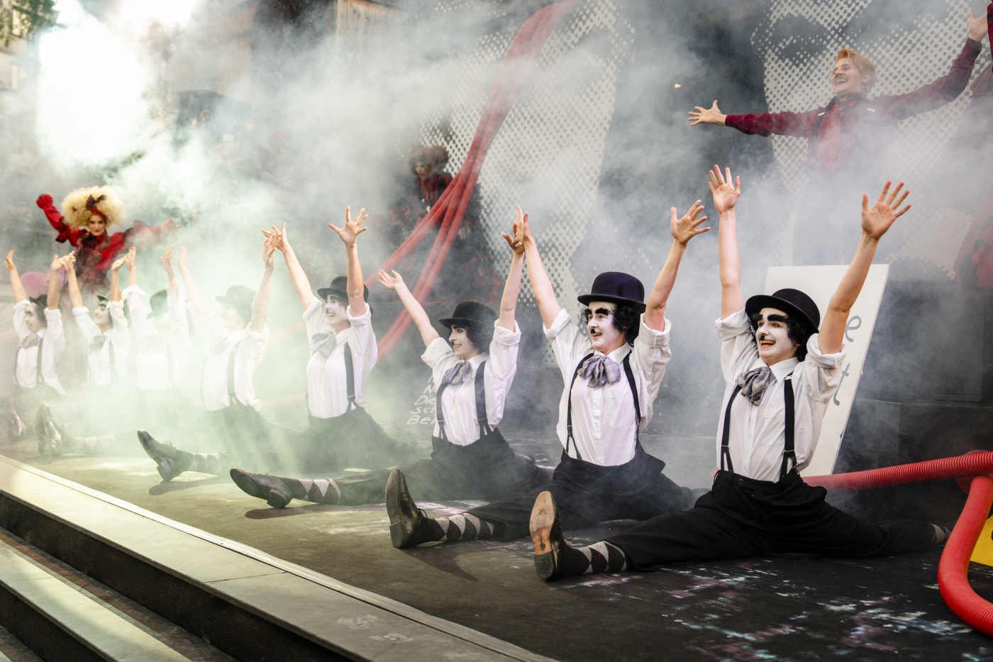 Revue des Folies - Doktor Ox, Luzerner Theater, Foto: Ingo Hoehn