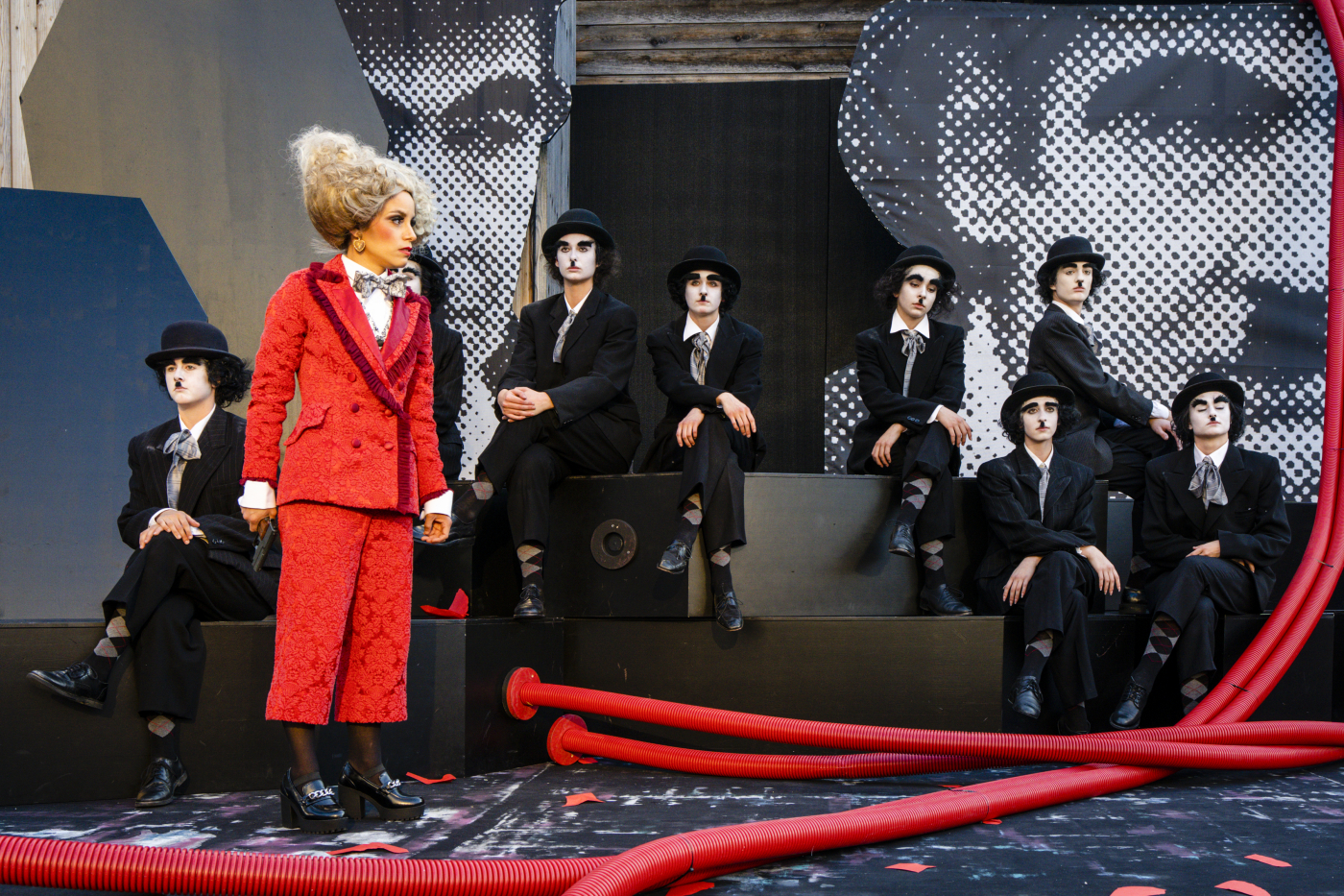 Revue des Folies - Doktor Ox, Luzerner Theater, Foto: Ingo Hoehn