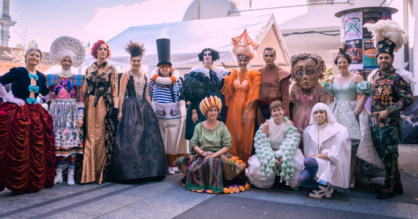 Das Team kostümiert am Theaterfest, Luzerner Theater